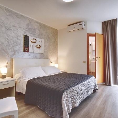 Hotel Augusta Caorle Extérieur photo