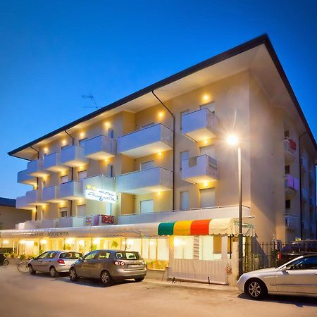 Hotel Augusta Caorle Extérieur photo